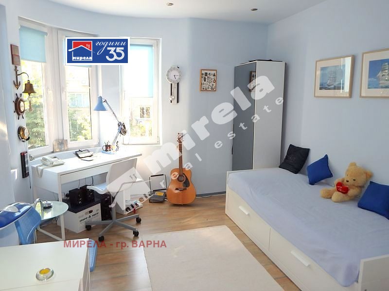 Дава под наем 4-СТАЕН, гр. Варна, ВИНС-Червен площад, снимка 4 - Апартаменти - 53414957