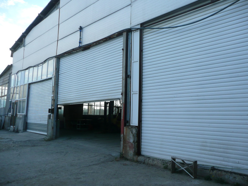 For Rent  Industrial building Sofia , Yana , 2200 sq.m | 25163073