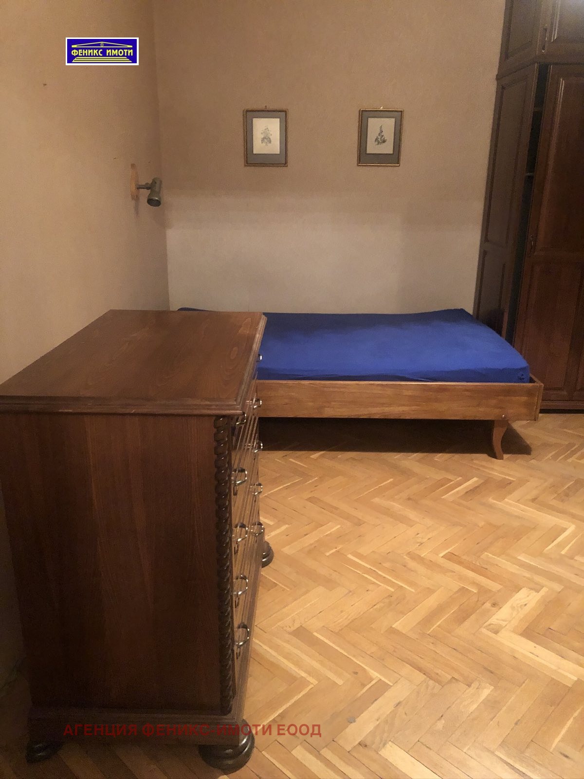 Дава под наем 2-СТАЕН, гр. Кюстендил, Център, снимка 2 - Апартаменти - 56623114