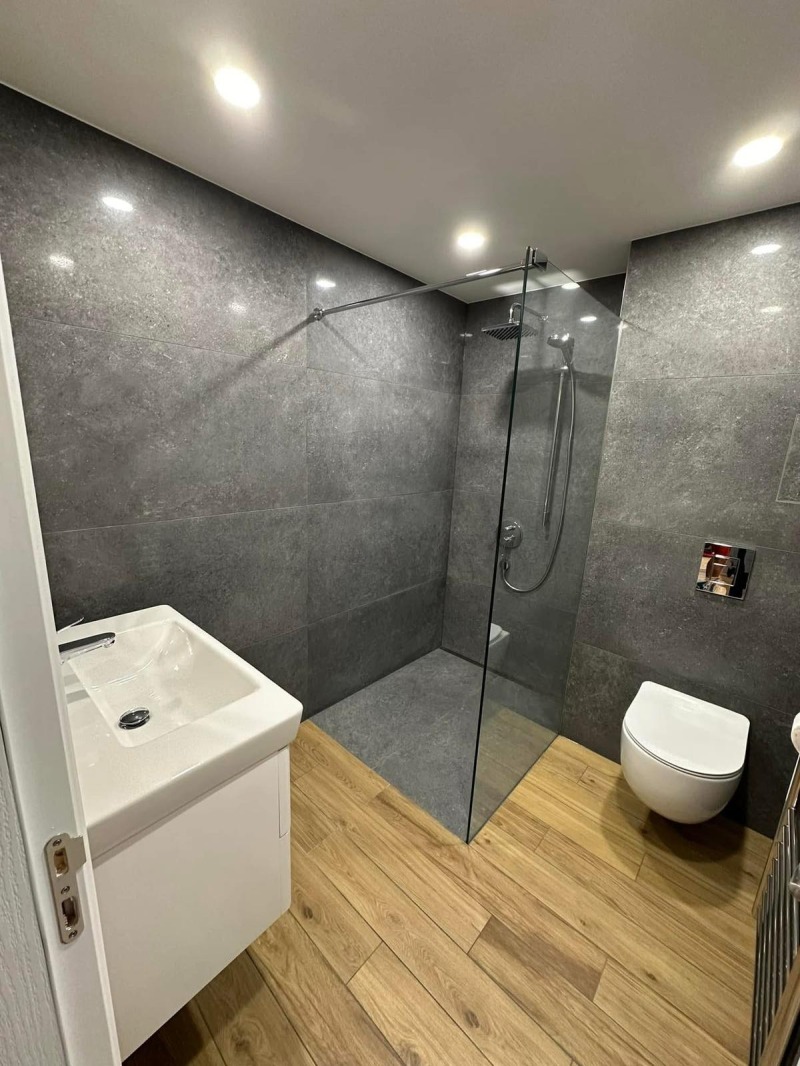 Издаје се  1 спаваћа соба Софија , Центар , 70 м2 | 56336770 - слика [11]