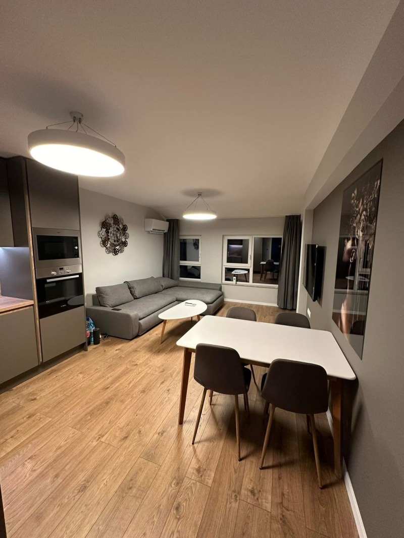 Издаје се  1 спаваћа соба Софија , Центар , 70 м2 | 56336770 - слика [4]