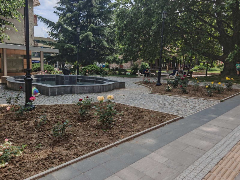 Дава под наем ОФИС, гр. Карлово, област Пловдив, снимка 4 - Офиси - 52198296