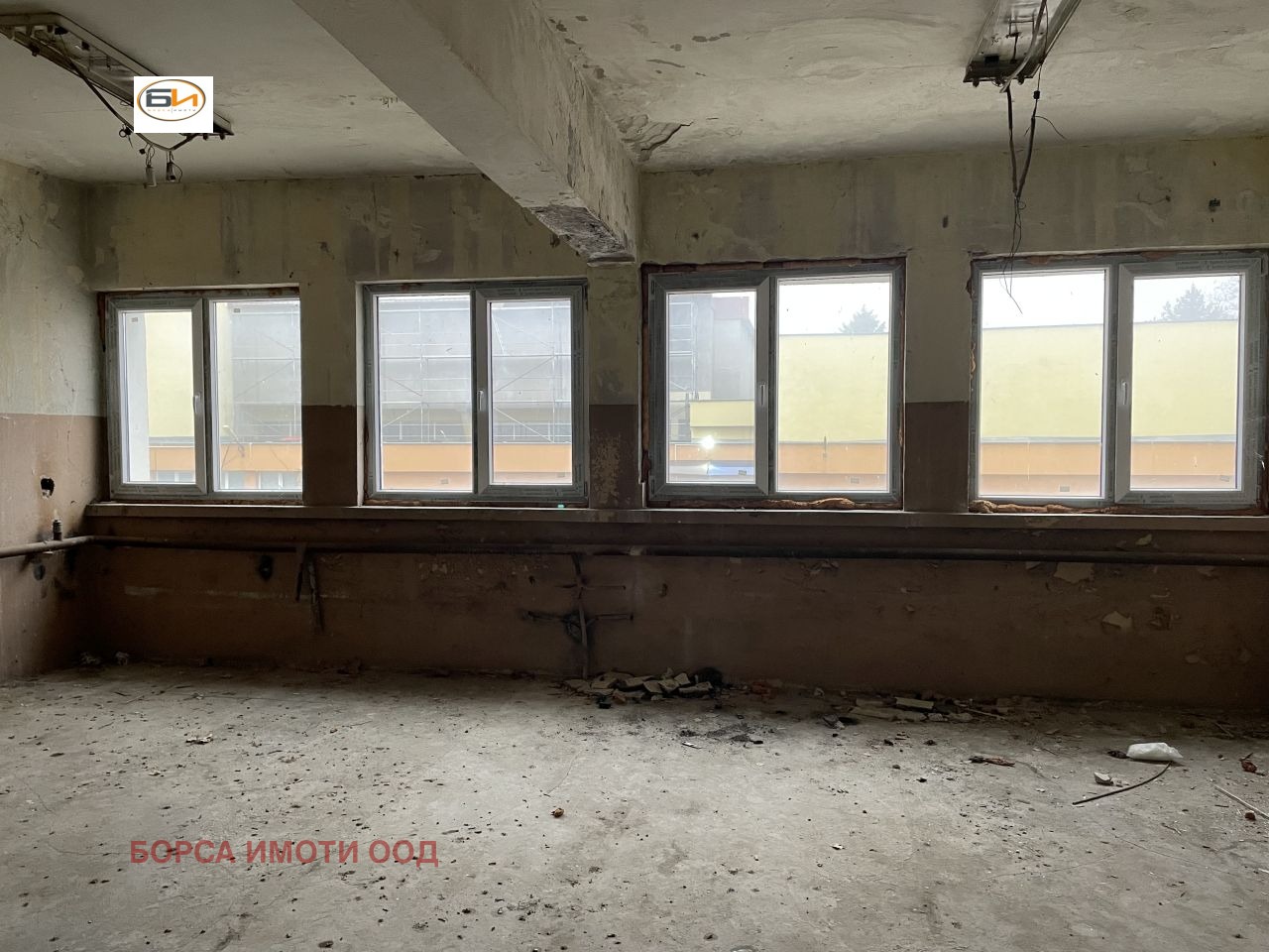 Дава под наем СКЛАД, гр. Враца, Промишлена зона, снимка 2 - Складове - 52720795