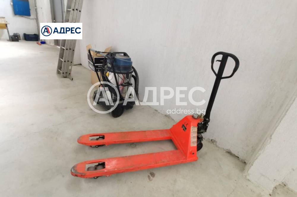 Дава под наем ПРОМ. ПОМЕЩЕНИЕ, с. Склаве, област Благоевград, снимка 4 - Производствени сгради - 53984931