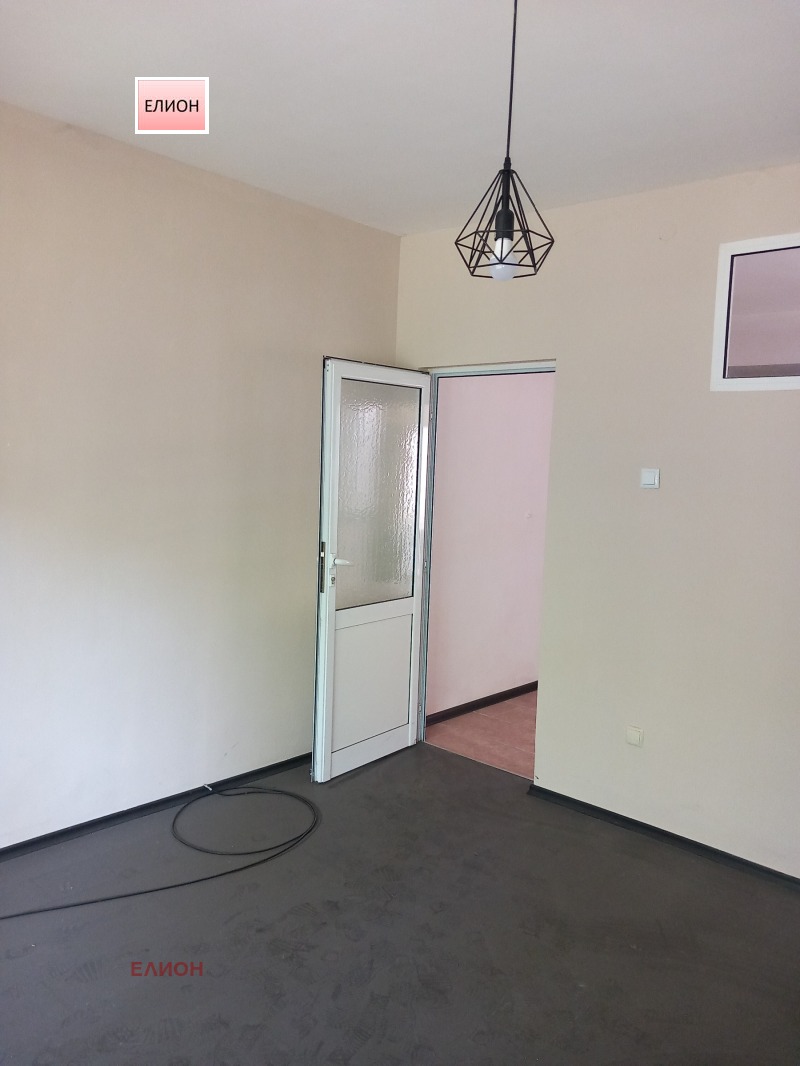 Til leje  Studie Pernik , Tsentar , 40 kvm | 77953058 - billede [3]