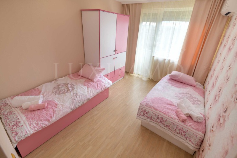 K pronájmu  2 ložnice Varna , Centar , 102 m2 | 39098739 - obraz [11]