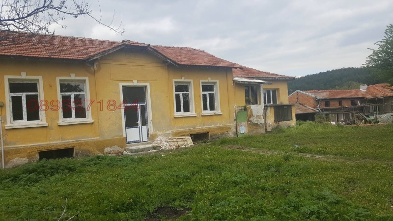 Дава под наем  Пром. помещение област Пловдив , с. Мътеница , 714 кв.м | 12034755
