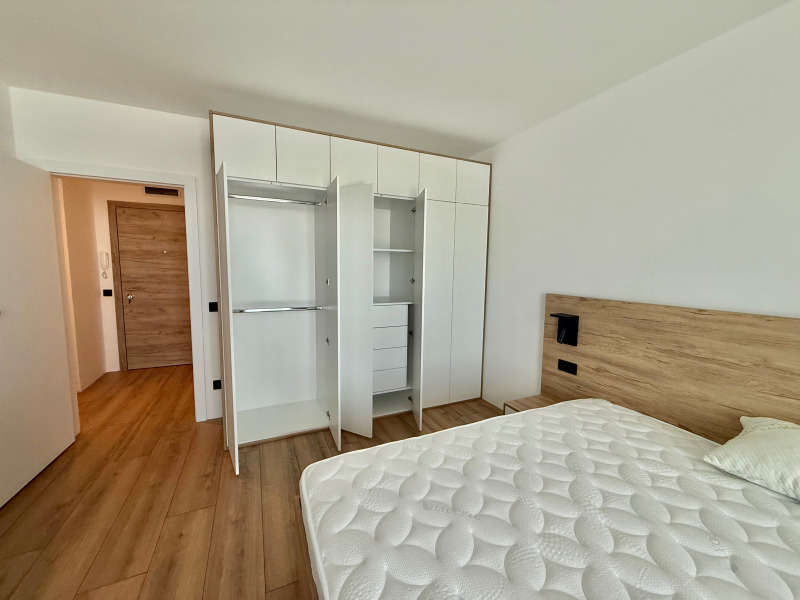 Til leje  1 soveværelse Sofia , Vitosha , 70 kvm | 94434207 - billede [9]