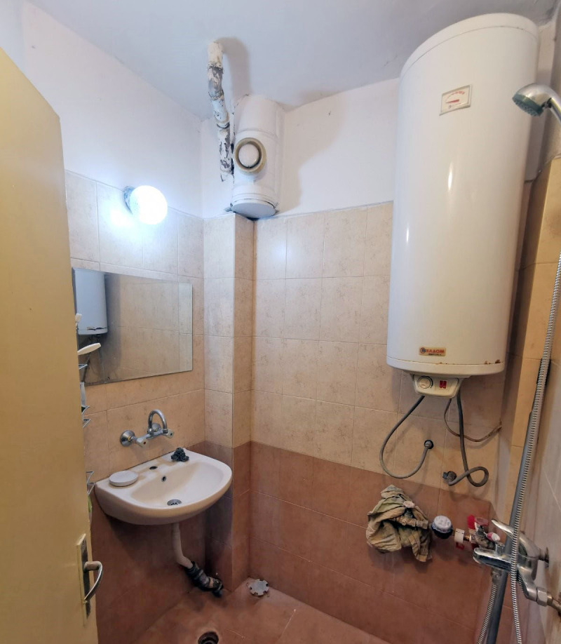 En renta  2 dormitorios Plovdiv , Vastanicheski , 75 metros cuadrados | 82537363 - imagen [7]