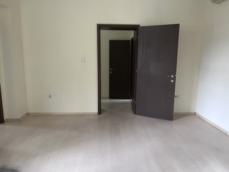 Te huur  Kantoor Varna , Tsentar , 83 m² | 93924558 - afbeelding [3]