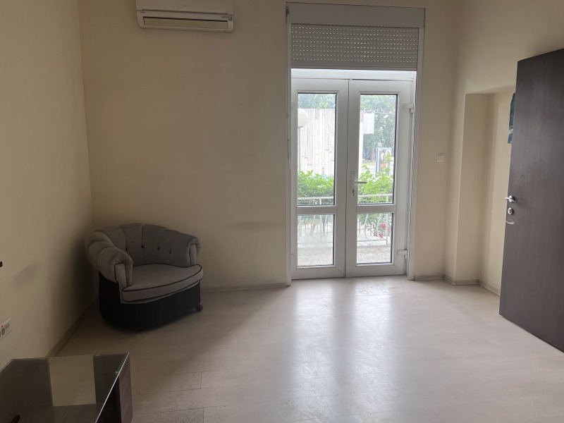 Te huur  Kantoor Varna , Tsentar , 83 m² | 93924558 - afbeelding [2]