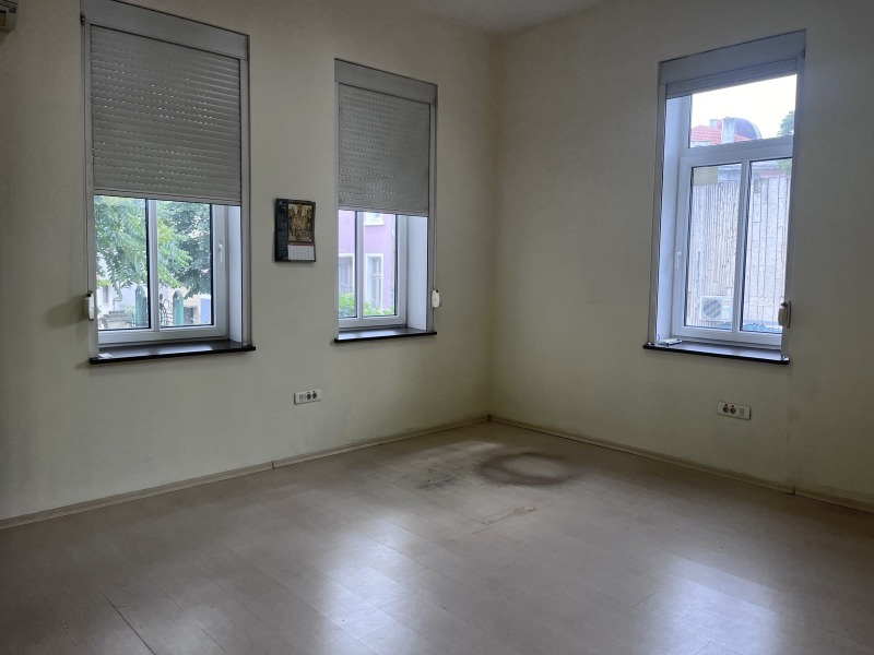 Te huur  Kantoor Varna , Tsentar , 83 m² | 93924558 - afbeelding [4]