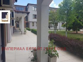 Едностайни апартаменти под наем в област Добрич, с. Рогачево - изображение 1 