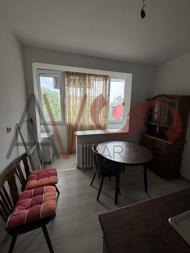 Do wynajęcia  1 sypialnia Sofia , Baniszora , 67 mkw | 68346154 - obraz [2]