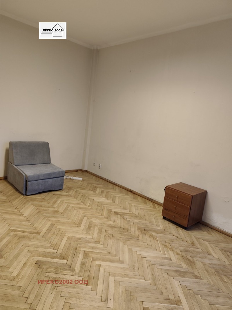 Дава под наем МНОГОСТАЕН, гр. София, Център, снимка 5 - Апартаменти - 51876041