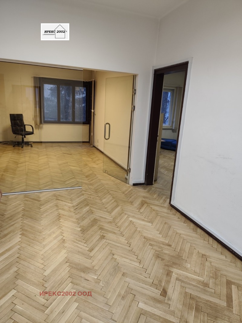 Дава под наем МНОГОСТАЕН, гр. София, Център, снимка 10 - Апартаменти - 51876041