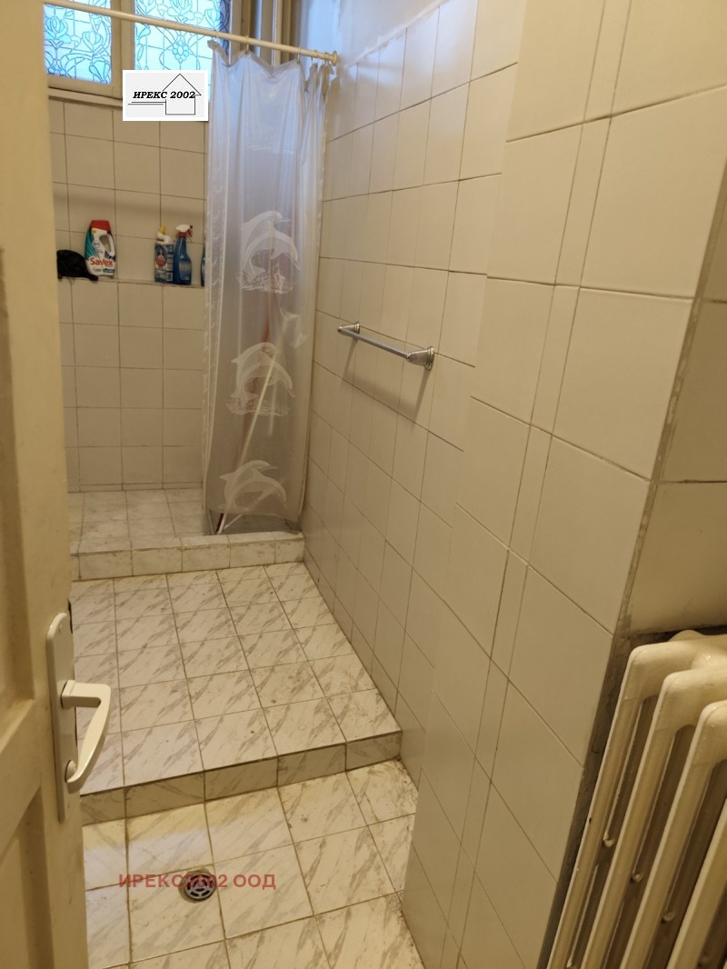 Дава под наем МНОГОСТАЕН, гр. София, Център, снимка 13 - Апартаменти - 51876041