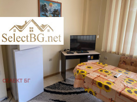 2-стаен град Велико Търново, Акация 5
