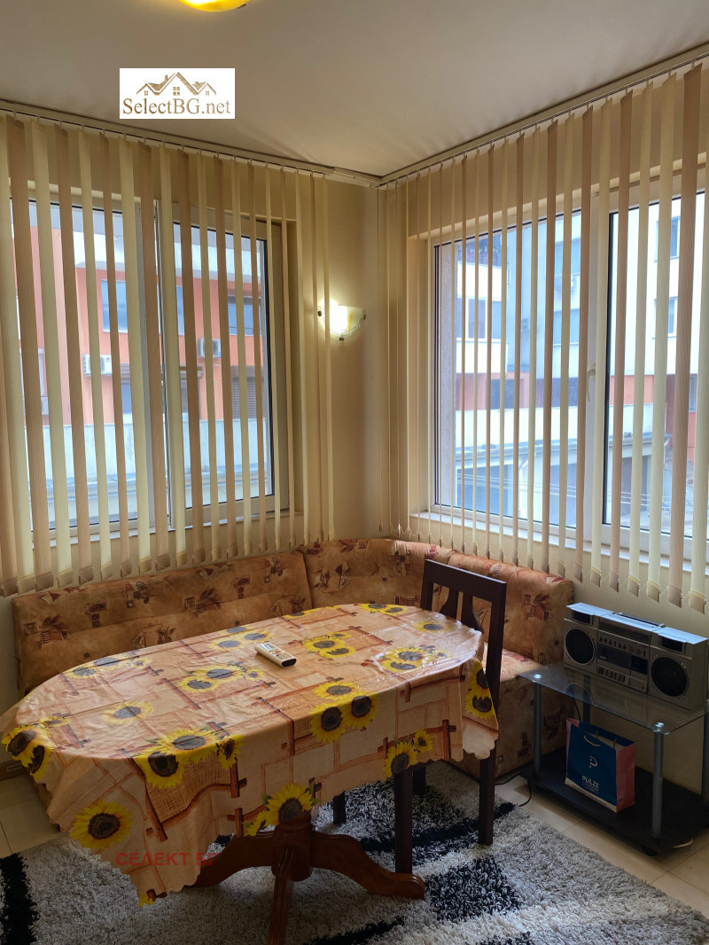 K pronájmu  1 ložnice Veliko Tarnovo , Akacija , 65 m2 | 31060195 - obraz [7]
