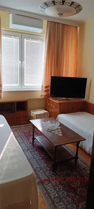Дава под наем 2-СТАЕН, гр. Русе, Широк център