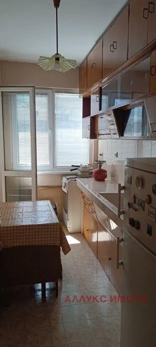 Дава под наем 2-СТАЕН, гр. Русе, Широк център, снимка 2 - Апартаменти - 55501009