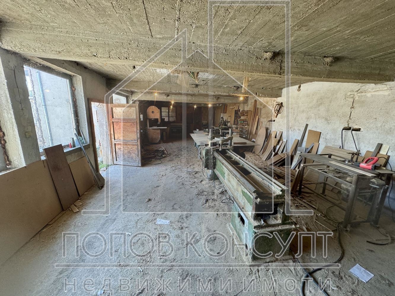 Дава под наем ПРОМ. ПОМЕЩЕНИЕ, с. Трилистник, област Пловдив