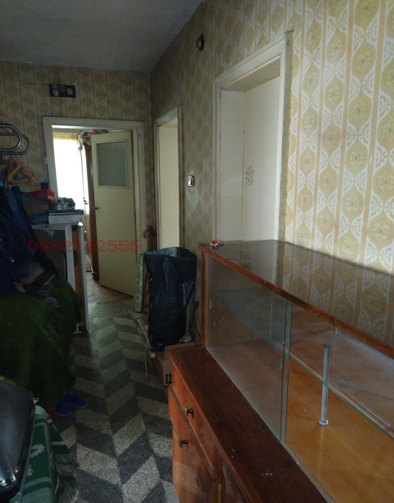 Дава под наем ЕТАЖ ОТ КЪЩА, гр. Кърджали, Боровец, снимка 3 - Етаж от къща - 52785127