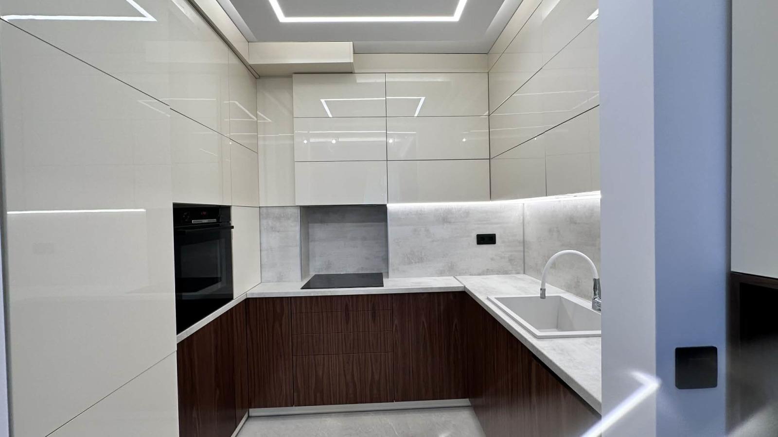 Дава под наем 2-СТАЕН, гр. София, Кръстова вада, снимка 7 - Апартаменти - 54206016