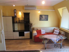 2 sovrum Lazur, Burgas