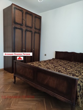 1 Schlafzimmer Dobrudschanski, Schumen 5
