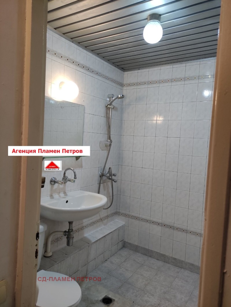 Zu vermieten  1 Schlafzimmer Schumen , Dobrudschanski , 65 qm | 87954639 - Bild [4]