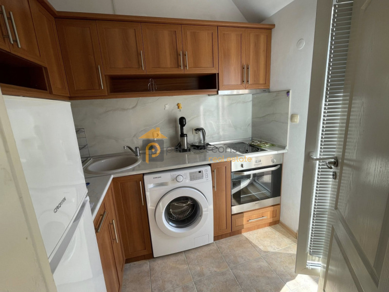 Под наем 2-СТАЕН, град Пловдив, Каменица 1 • 475 € / 929.02 лв. • 52705739 1