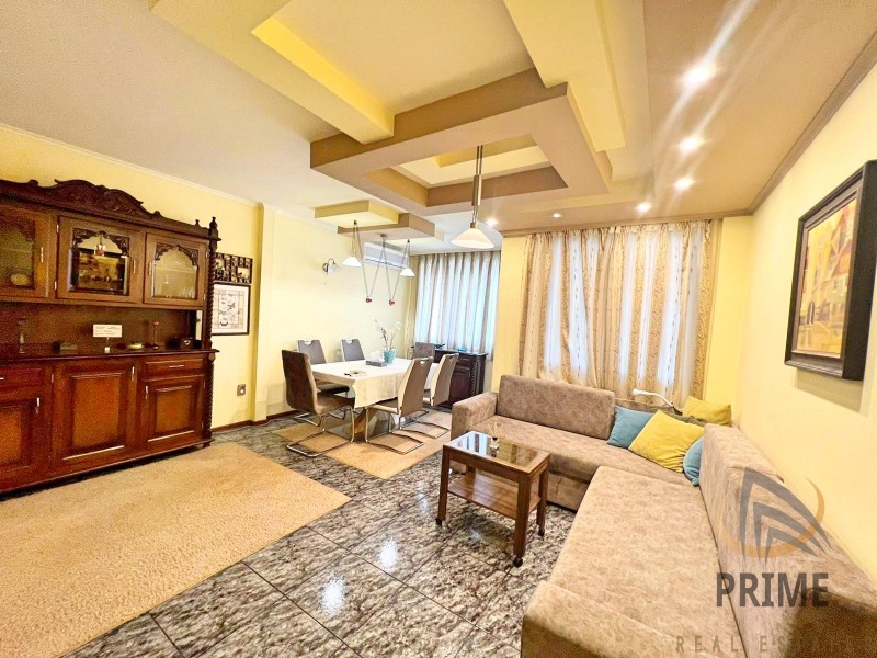 En renta  2 dormitorios Burgas , Lazur , 100 metros cuadrados | 75635699