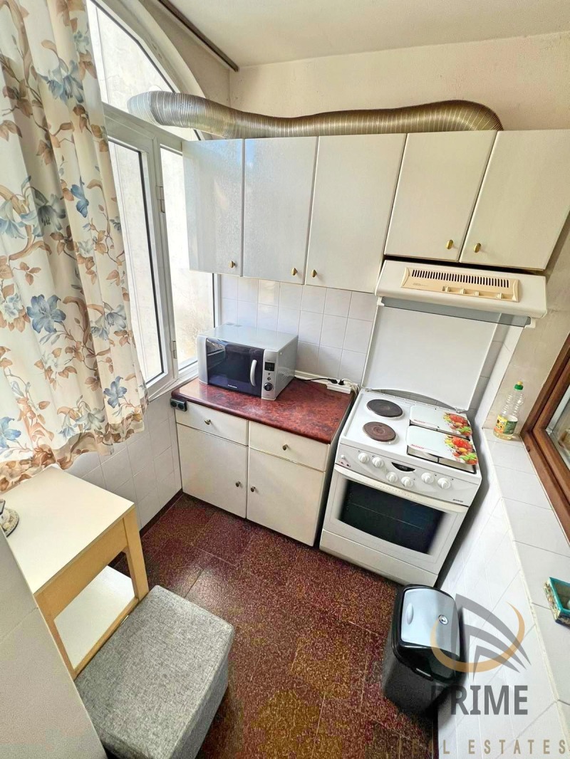 En renta  2 dormitorios Burgas , Lazur , 100 metros cuadrados | 75635699 - imagen [6]