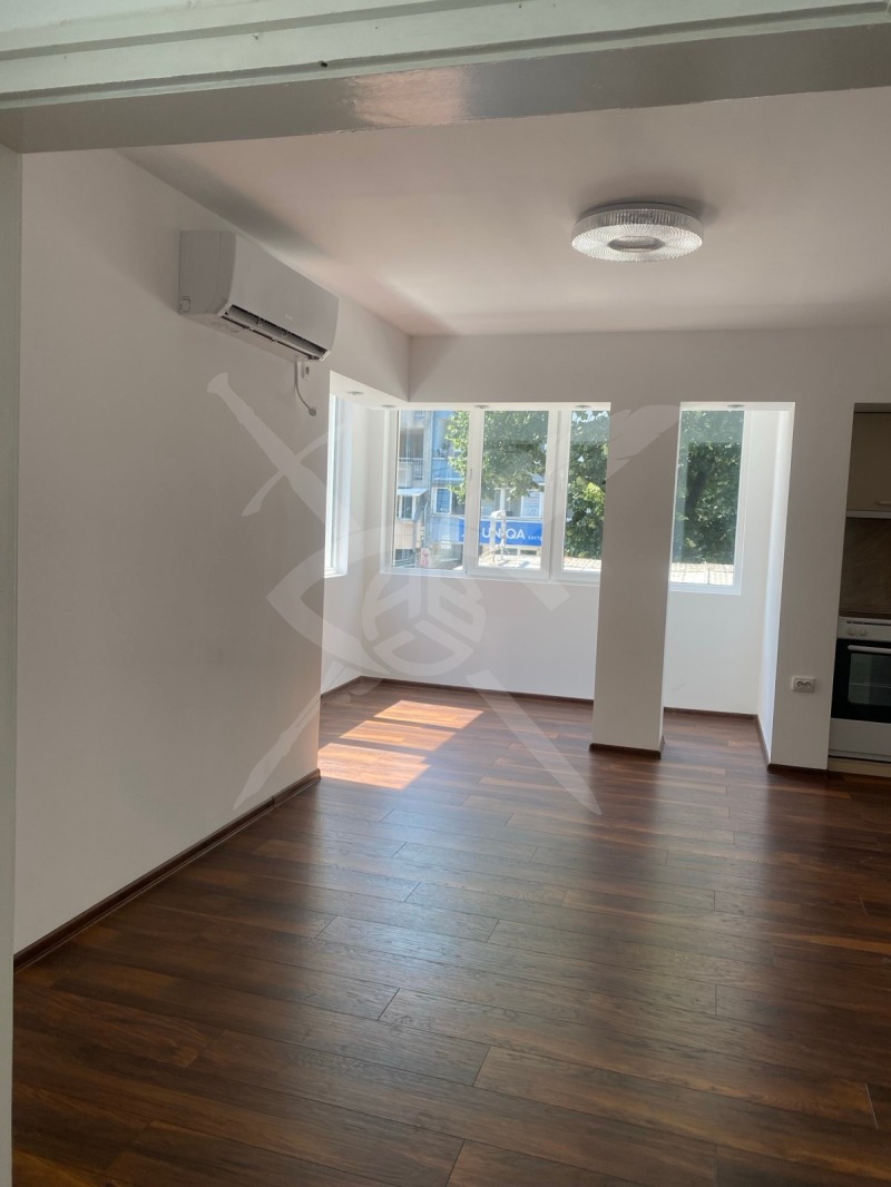 Дава под Наем 2-СТАЕН в град Бургас, Център - 55 кв.м / 500 € » 977.92 лв., ЕКС НВД БУРГАС ООД