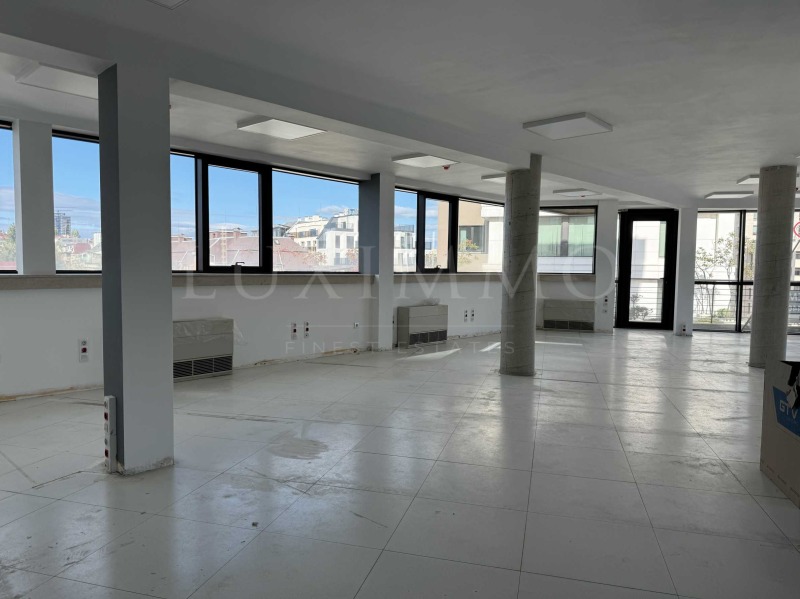 Para alugar  Escritório Sofia , Hladilnika , 156 m² | 67491555 - imagem [4]