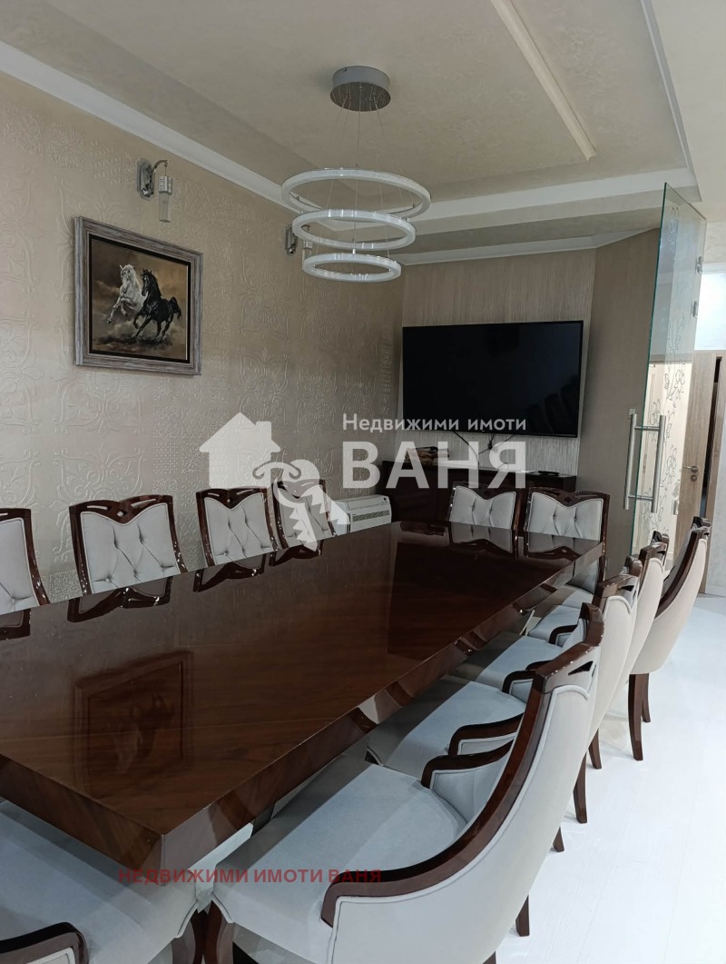 Дава под Наем КЪЩА в област Пловдив, гр. Карлово - 250 кв.м / 2 000 € » 3 911.66 лв., НЕДВИЖИМИ ИМОТИ ВАНЯ