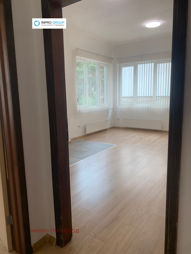 Zu vermieten  3 Schlafzimmer Sofia , Iztok , 100 qm | 42996744 - Bild [12]