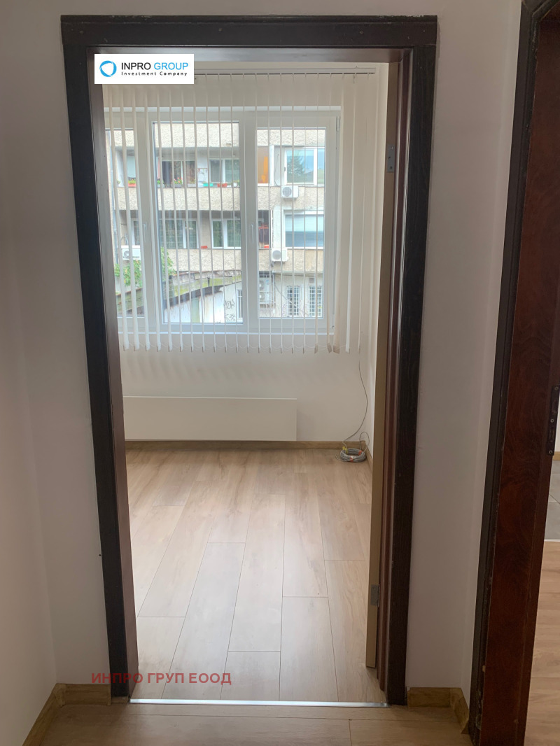 Zu vermieten  3 Schlafzimmer Sofia , Iztok , 100 qm | 42996744 - Bild [11]