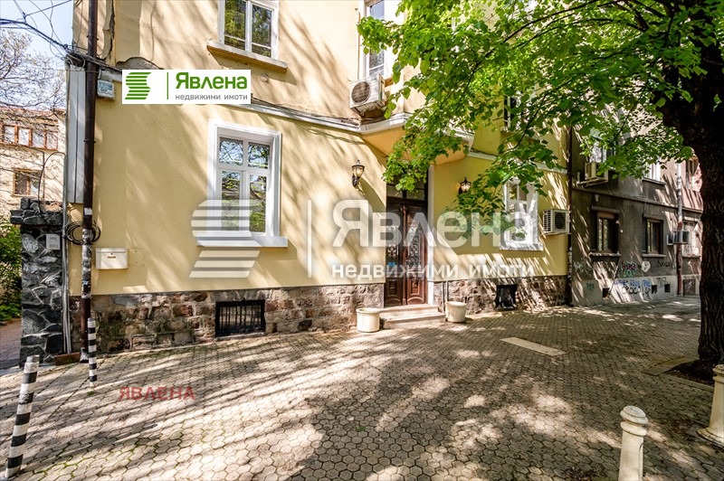 Дава под наем  Офис град София , Център , 120 кв.м | 54463074