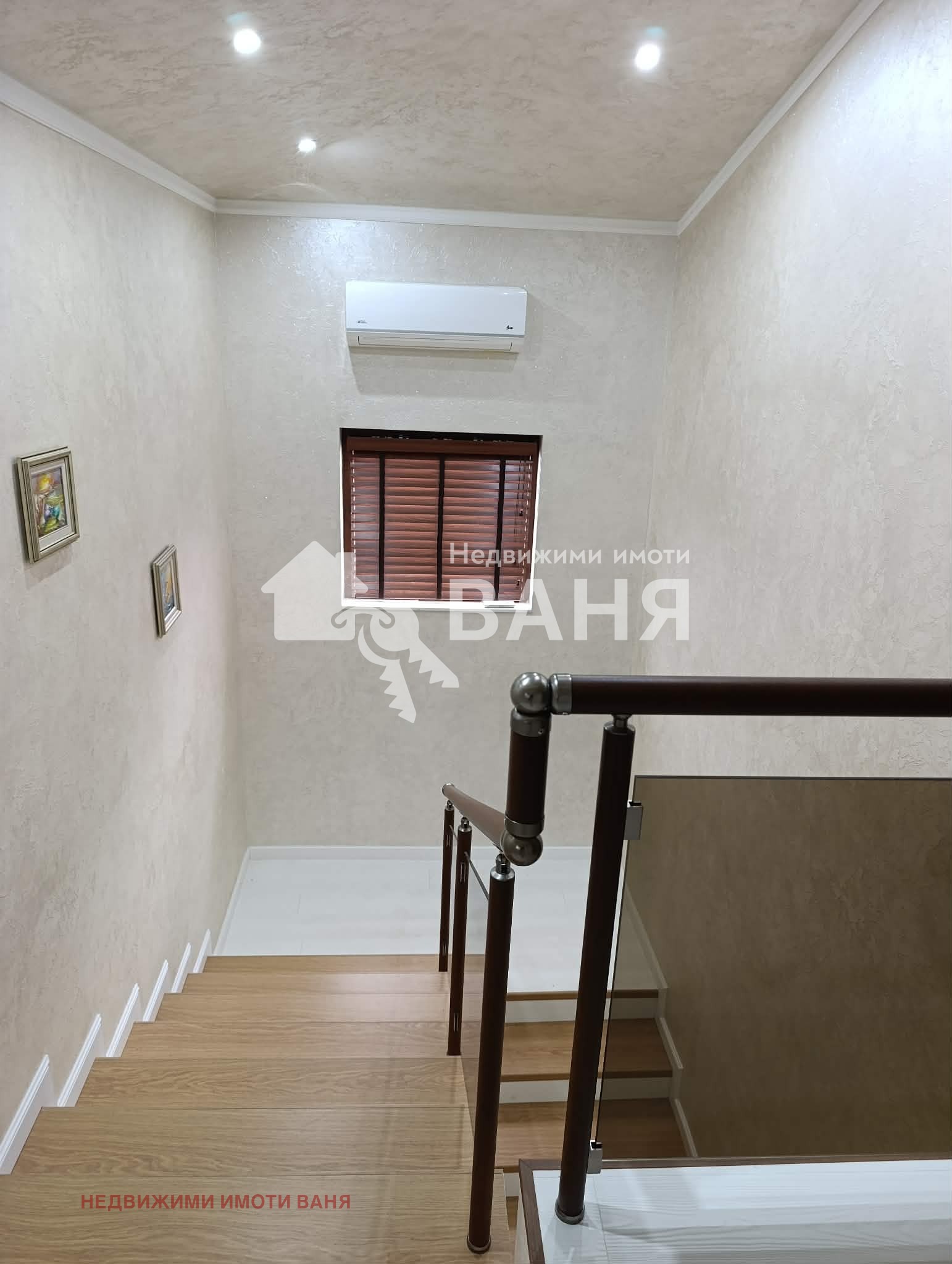 Дава под наем КЪЩА, гр. Карлово, област Пловдив, снимка 5 - Къщи - 53989788