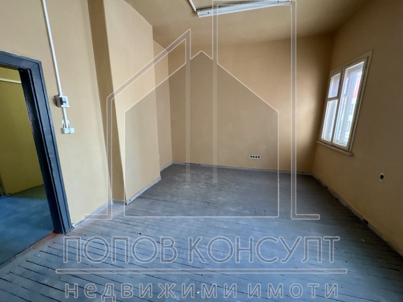 Vuokrattavana  Toimisto Plovdiv , Kjutšuk Pariž , 50 neliömetriä | 78056430 - kuva [2]