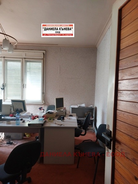 För uthyrning  Hus Golv Ruse , Centar , 121 kvm | 54800182 - bild [4]