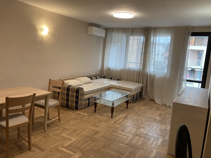 Дава под Наем МЕЗОНЕТ в град Пловдив, Център - 110 кв.м / 700 € » 1 369.08 лв., РИНЕКС РЕВОЛЮШЪН