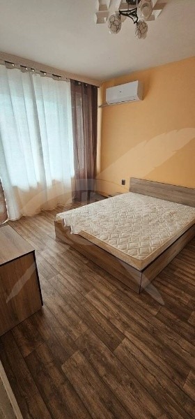 Дава под наем 3-СТАЕН, гр. Бургас, Лазур, снимка 2 - Апартаменти - 53988701