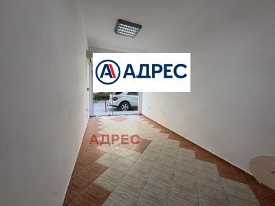 Дава под наем МАГАЗИН, гр. Варна, Централна поща, снимка 6 - Магазини - 55545500