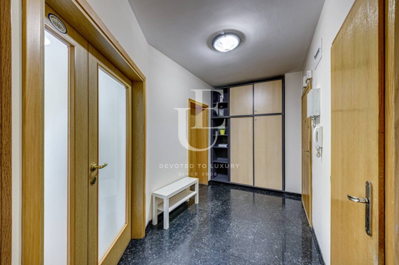 Zu vermieten  3+ Schlafzimmer Sofia , Zentar , 200 qm | 32175145 - Bild [4]