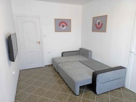 Studio Tsentar, Sofia 12