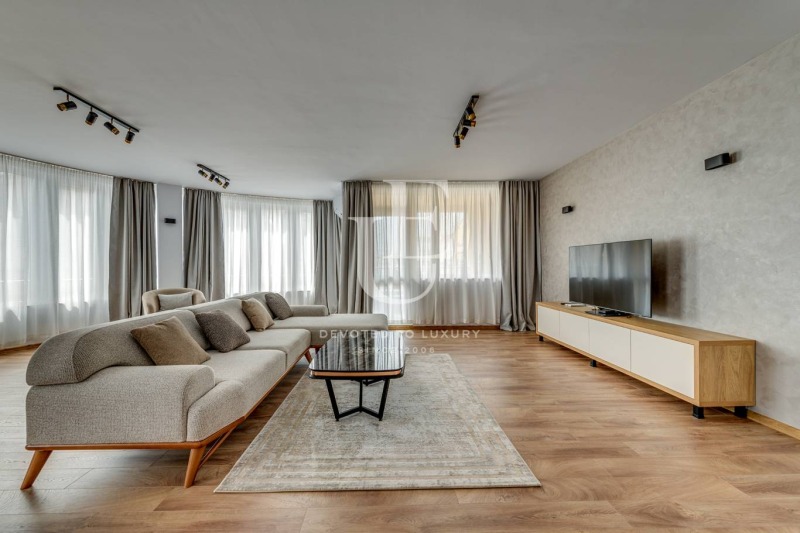 Kiadó  3 hálószobás Sofia , Manastirski livadi , 226 négyzetméter | 76629085