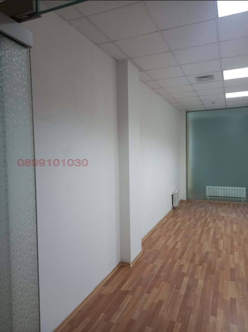 Da affittare  Negozio Sofia , Mladost 1A , 36 mq | 69578191 - Immagine [3]